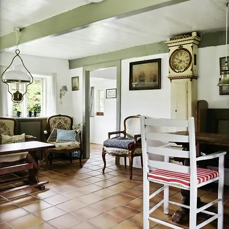Holiday home Unique Summer House With Seaweed Roof On Laeso