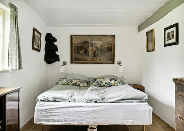 Unique Summer House With Seaweed Roof On